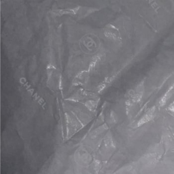 Chanel - Picture 7 of 7